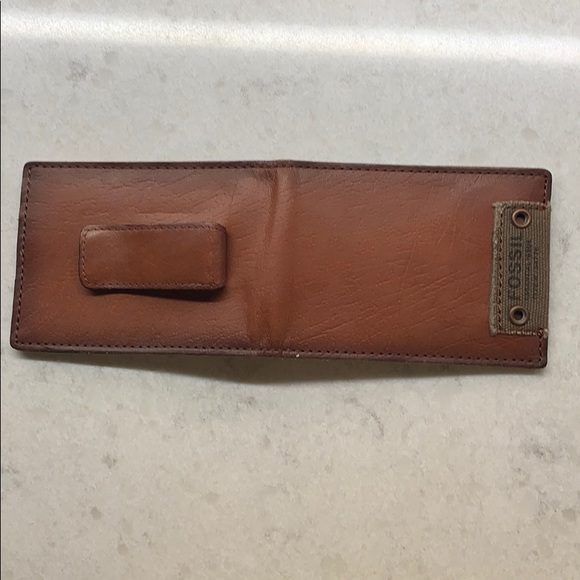 Fossil Brown Genuine Leather Slim Wallet - Picture 4 of 4